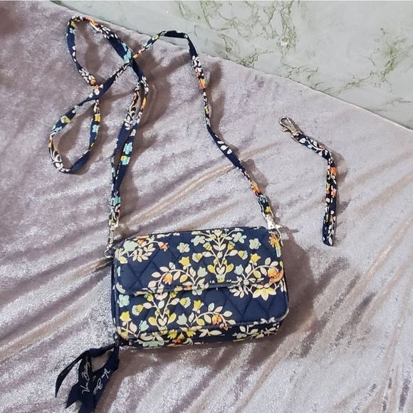 Vera Bradley Crossbody/Wristlet